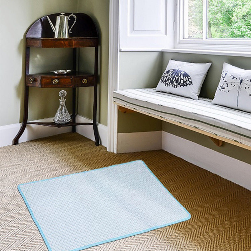 Why an Ice Silk Cooling Mat Beats a Cold Floor