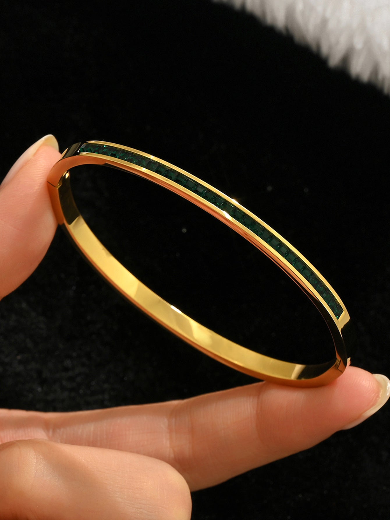 6e5a1e46-e925-41b8-a0ea-88151c9550de