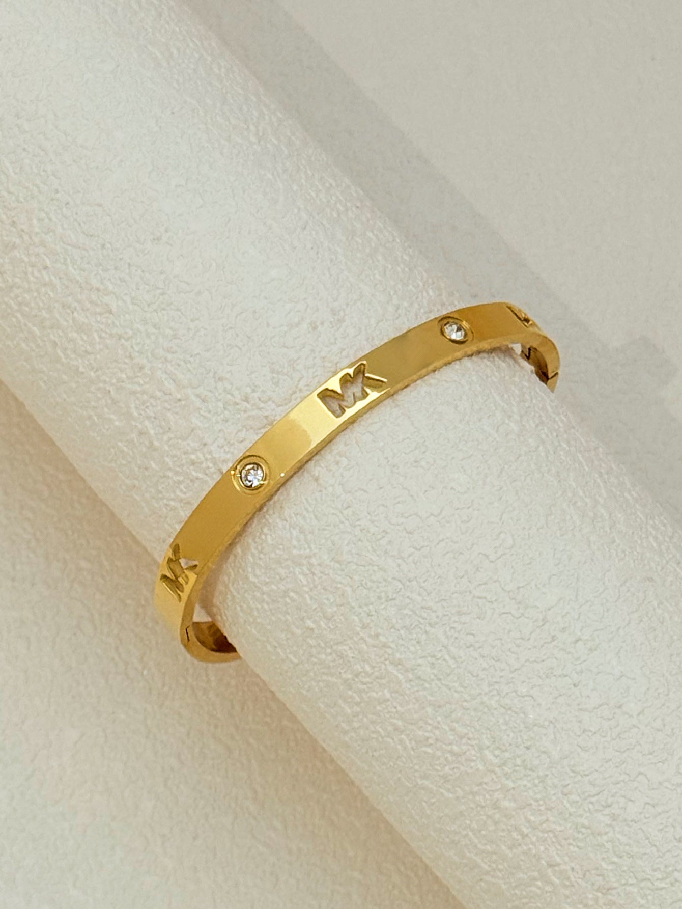 01560b67-63c8-4fb7-8b4b-43e743cbcbf6