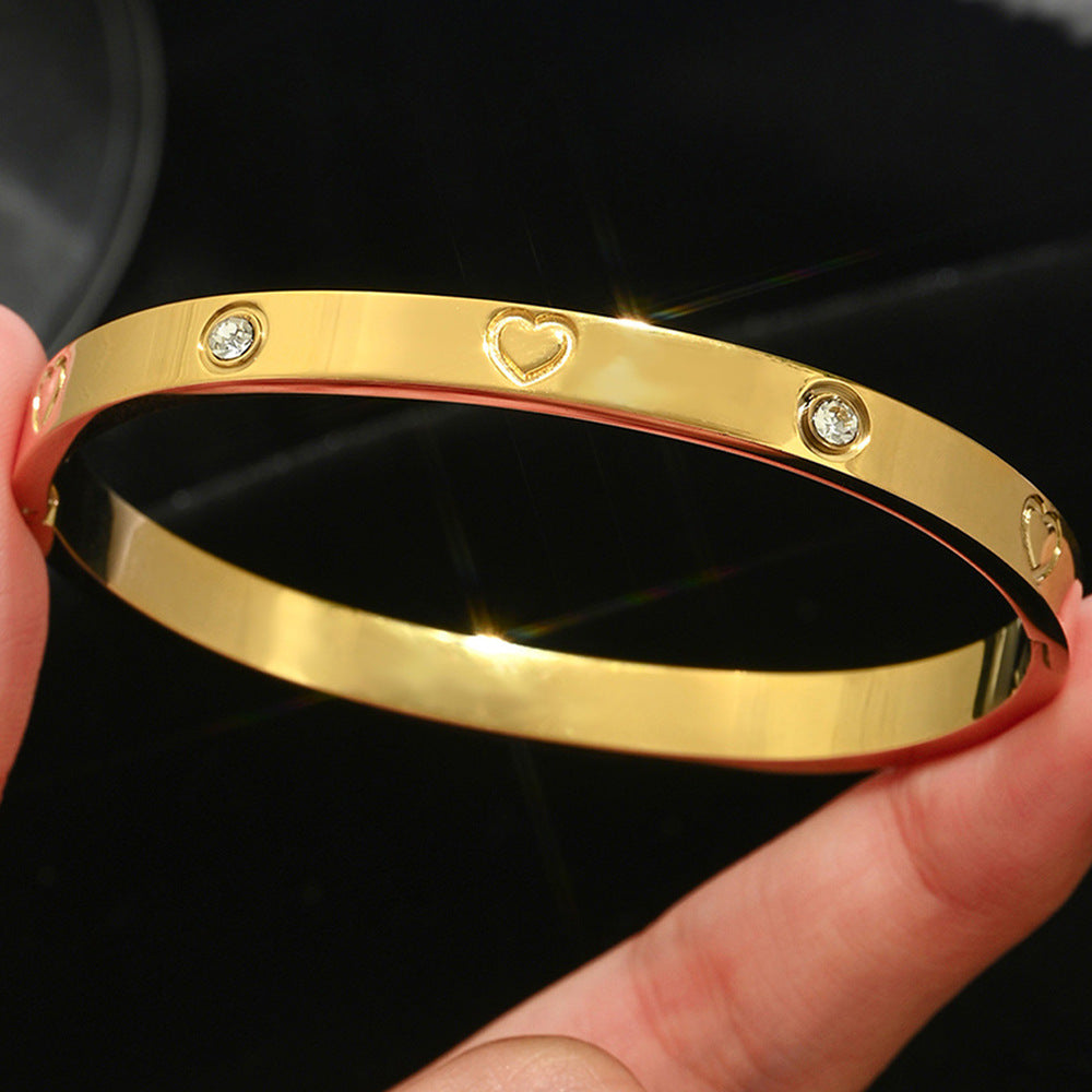 2045928f-f540-478e-9039-01535aa70875