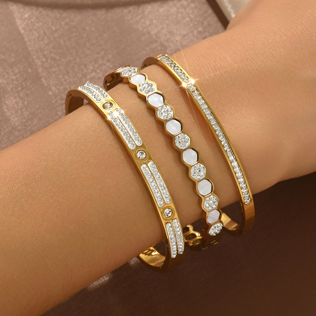 8fb279d8-0529-452d-8d23-9795cecff596
