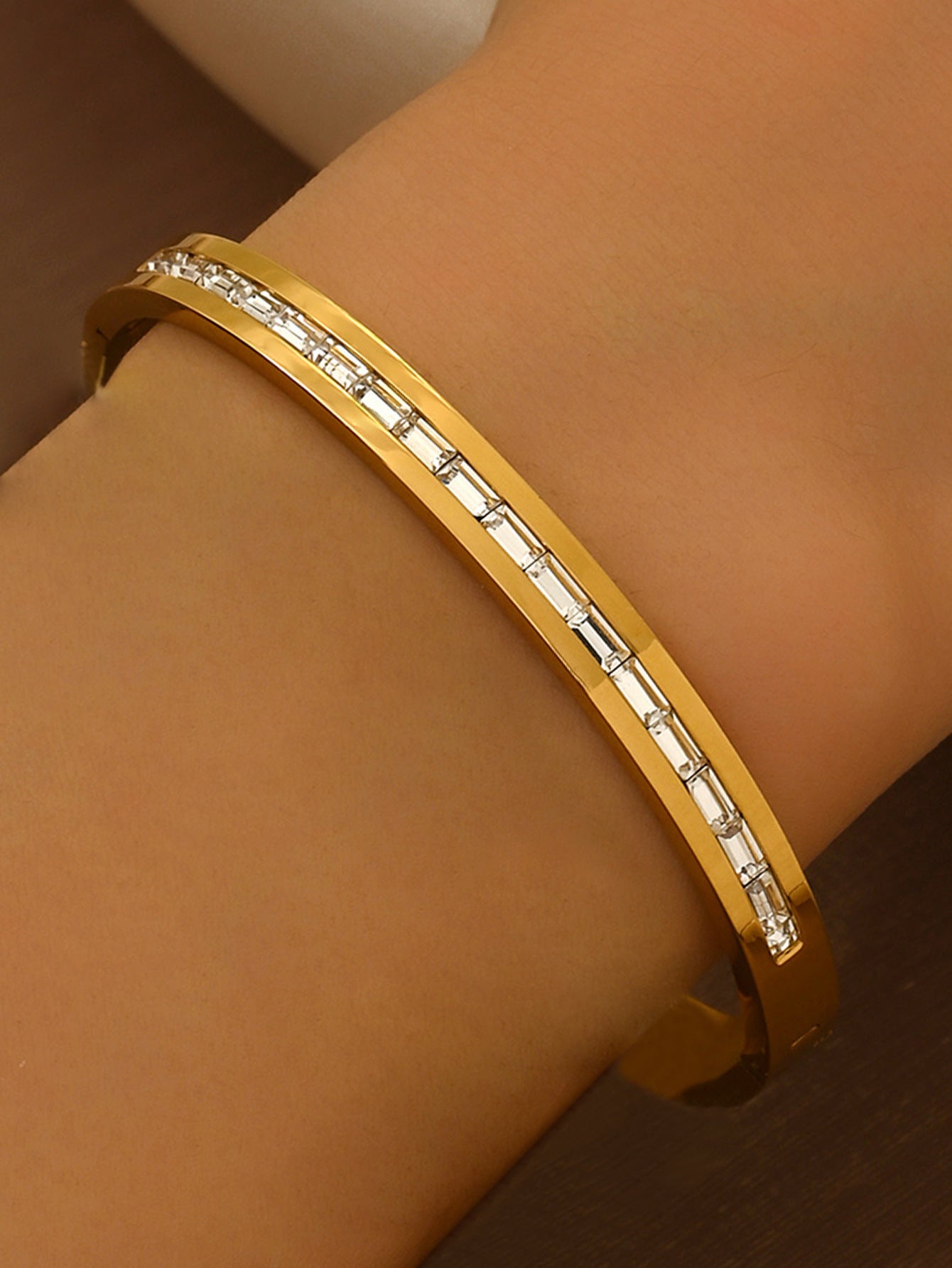 897ee376-b187-4dc0-8a49-b20db4644994