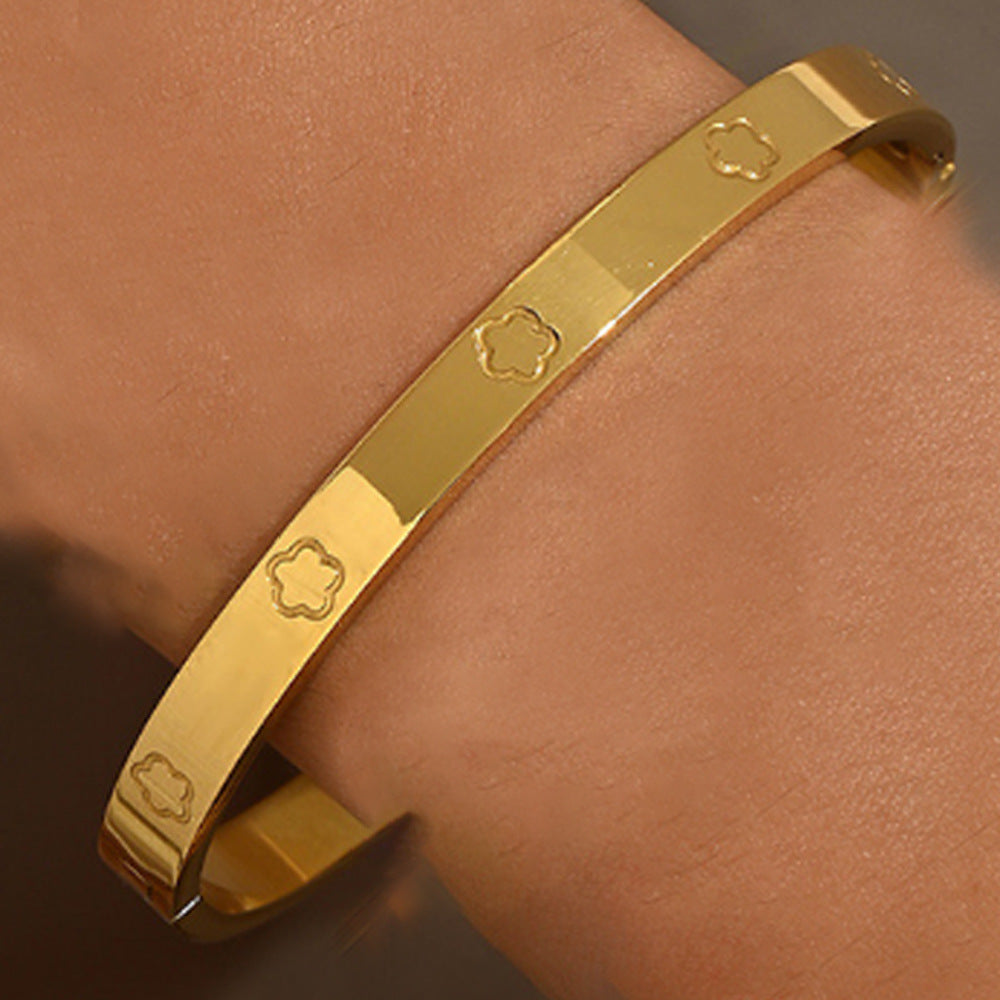 1366fdc9-ff36-45cd-acda-5e0acd89644f