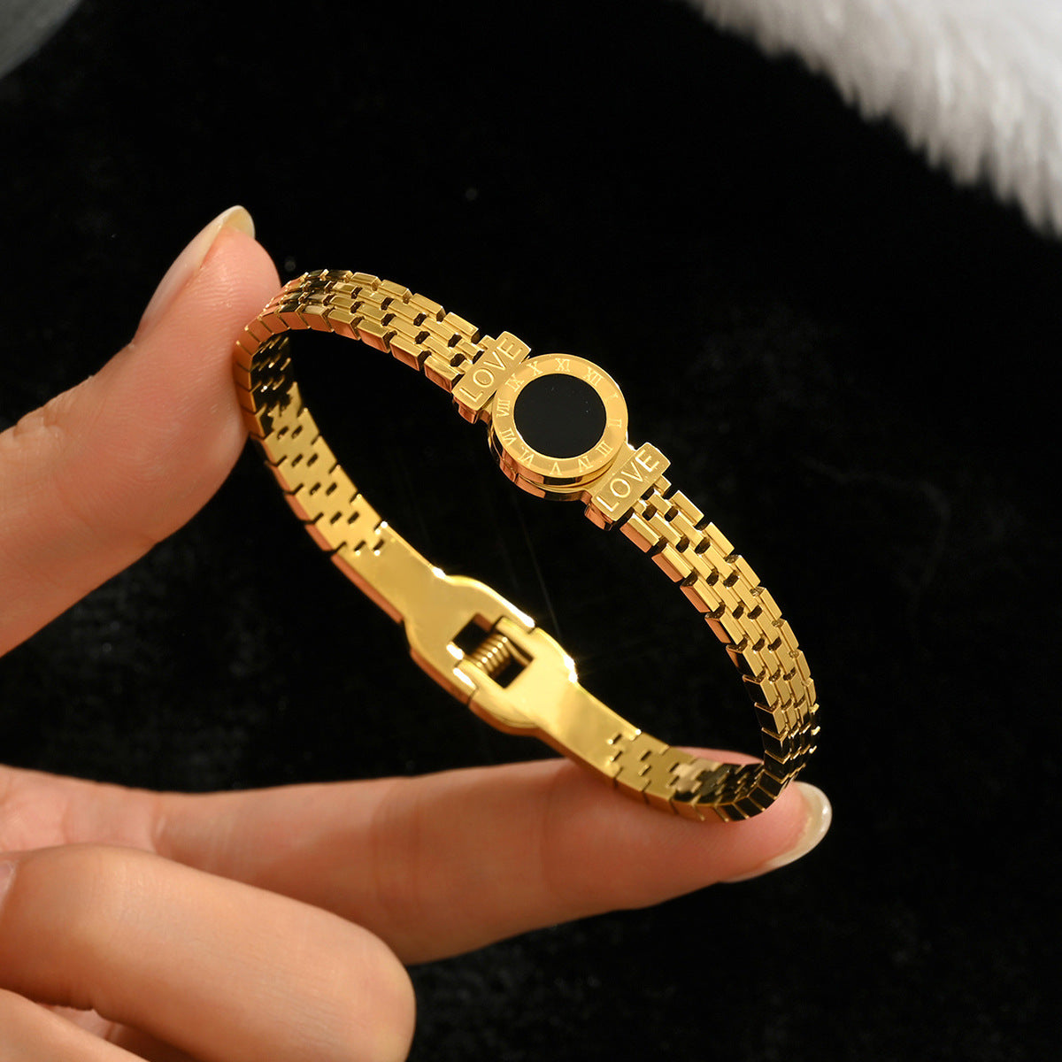 e2350f86-5478-40d3-9ec1-9ae5890d9151