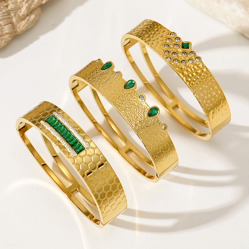 28e0436d-ad19-41c3-b1f4-d738a1edb5b0